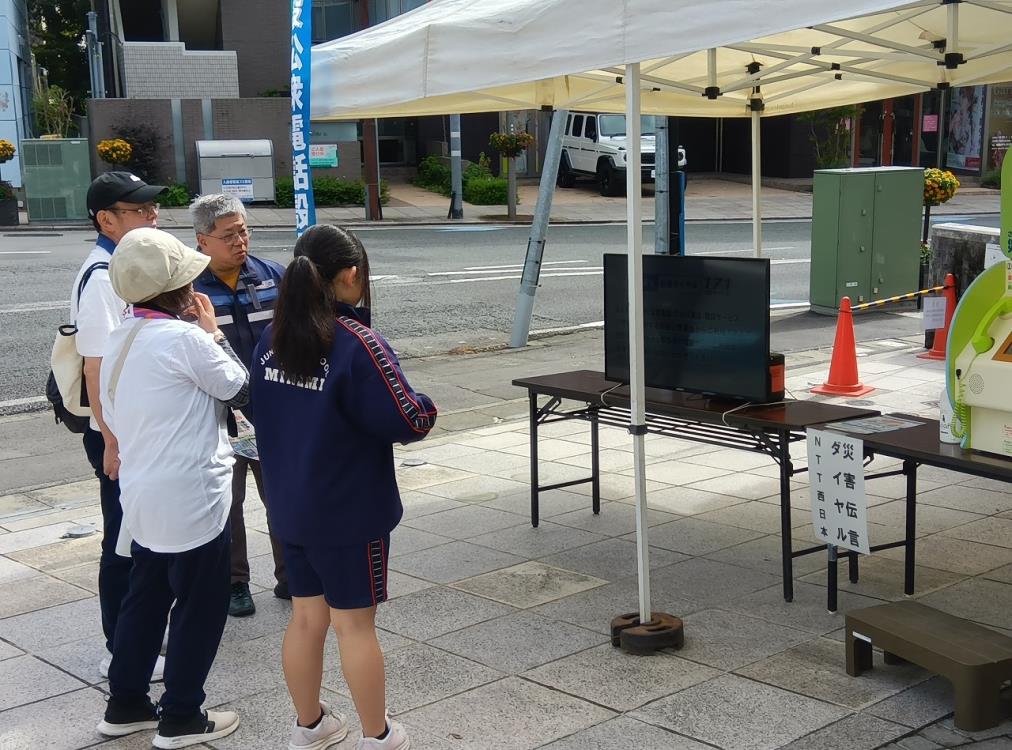 21啓発ブース（文化会館⑥）